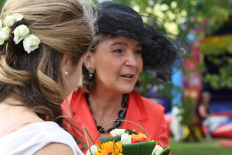 Aunt of the bride